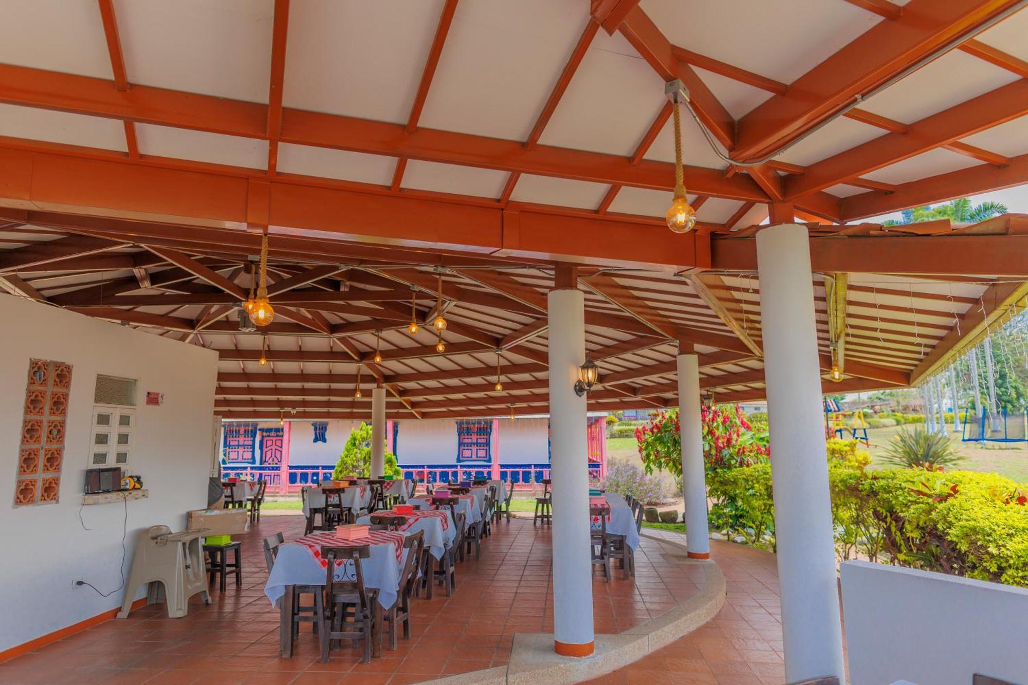 Hotel Arrayanes Del Quindio Montenegro Exterior photo